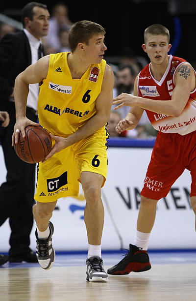 脚步演绎了 脚步演绎了