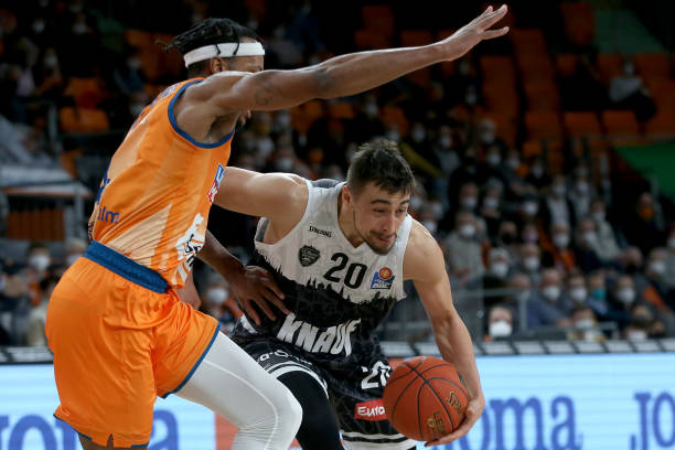 传控战术压 传控战术压