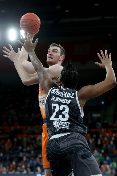 当一个持球 当一个持球